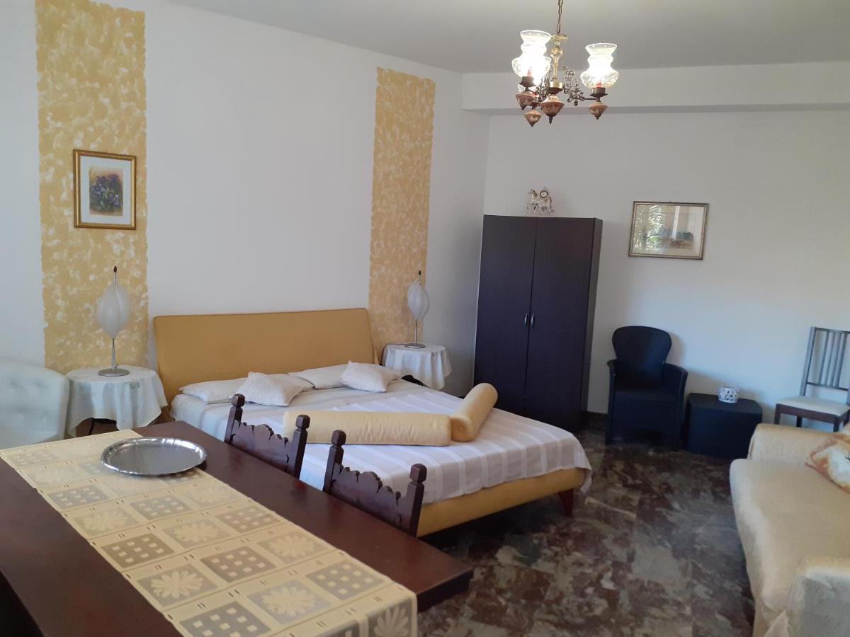 Saglia Apartments Malcesine Exteriör bild